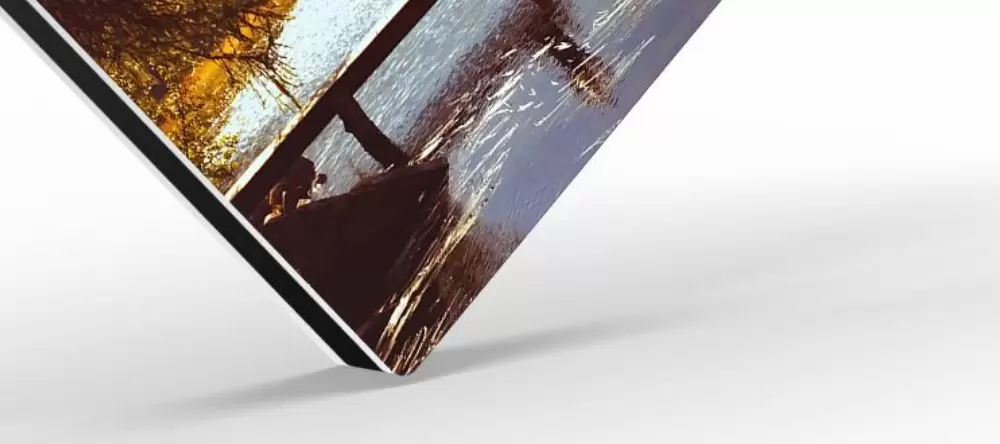 Aufbau einer Aludibond Platte aus zwei Aluminiumschichten und Kunststoffkern