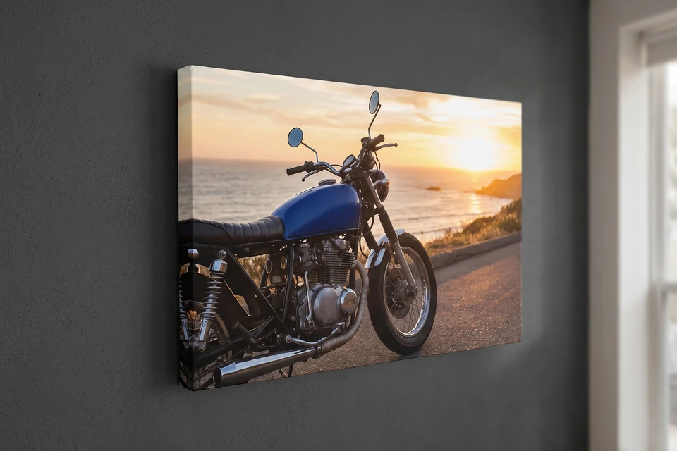 Leinwand mit Foto eines Motorrads an der Küste