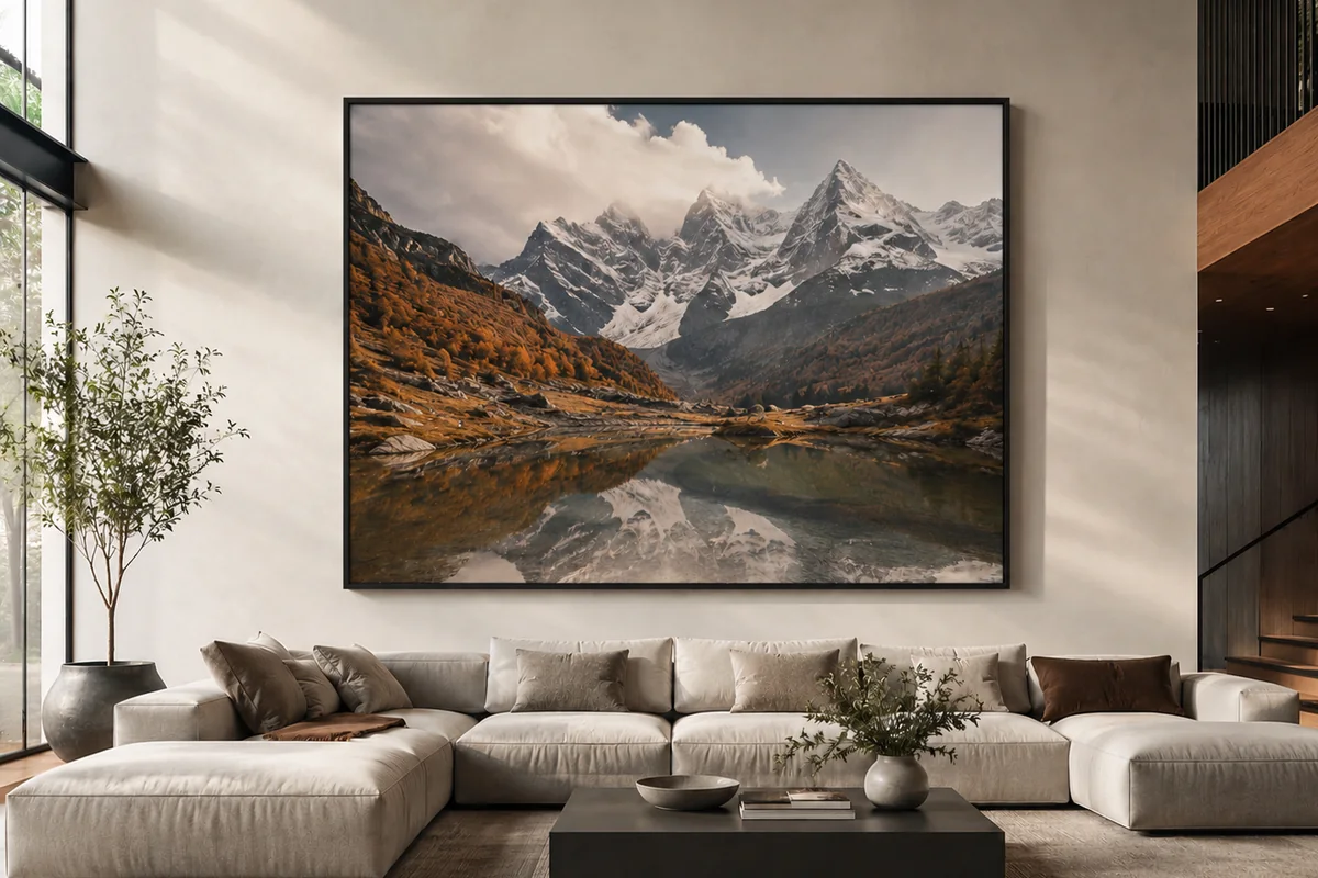 Leinwand 160 x 120 cm im Premium-Schattenfugenrahmen an der Wand