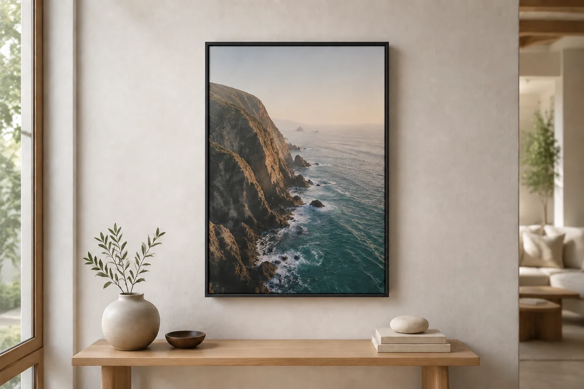 Leinwand 60 x 40 cm im Premium-Schattenfugenrahmen an der Wand