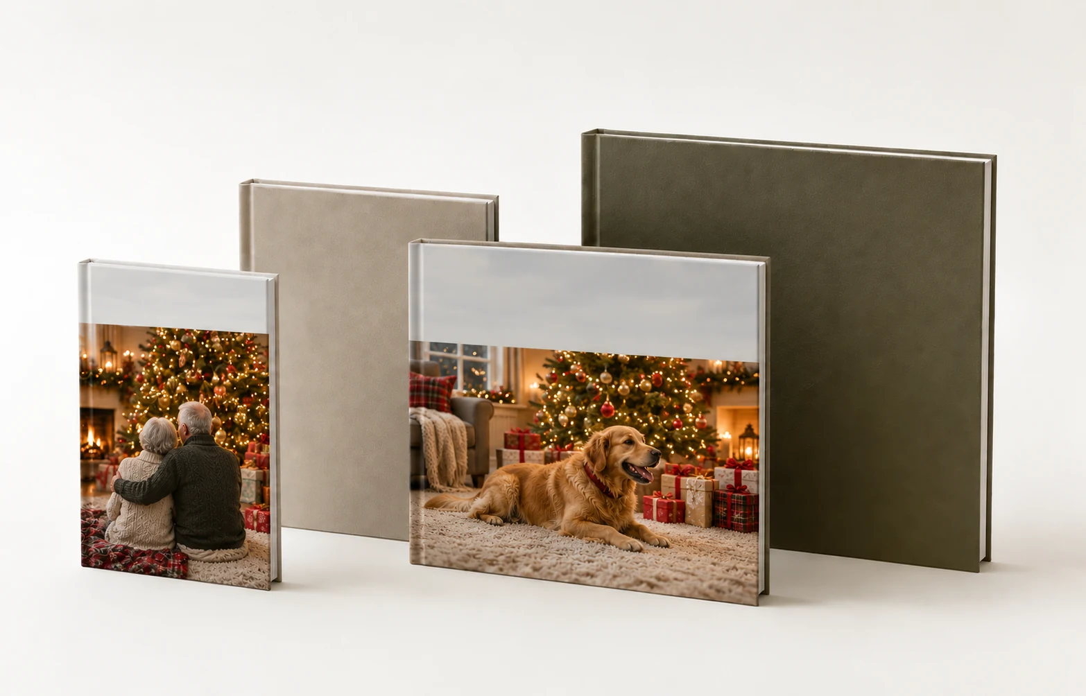 Vier Weihnachts-Fotobücher in verschiedenen Formaten, Hardcover-Einband von vorn und von der Seite