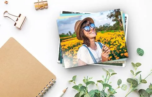 Fotoabzüge im Raum