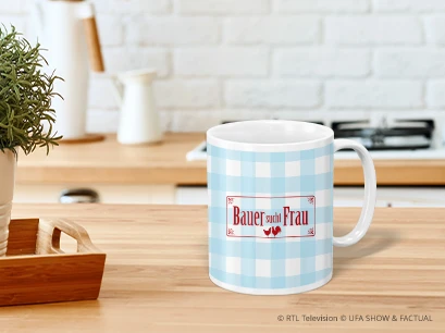 Tasse Karo blau in einer Küche