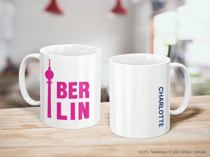 GZSZ Tasse Berlin pink in einer Küche