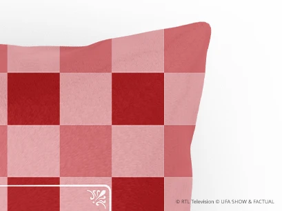 zwei Premium Kissen Karo rot nahaufnahme
